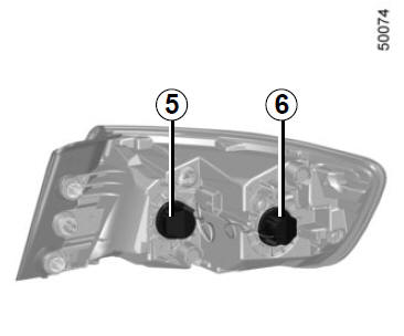 Luci posteriori (sostituzione delle lampadine)