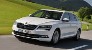 Škoda Superb: Scollegamento/collegamento e sostituzione - Batteria del veicolo - Controlli e rabbocchi - Consigli tecnici - Skoda Superb - Manuale del proprietario